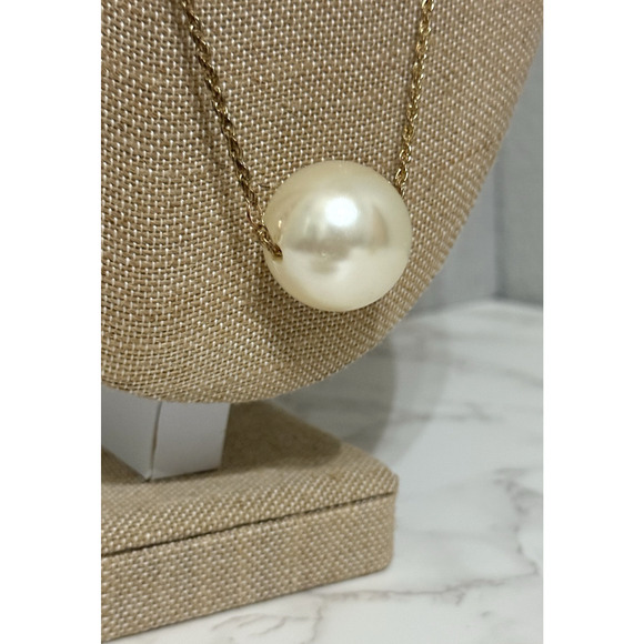 VINTAGE Gold Tone Faux Pearl Solitaire 34" Necklace Statement Glam - Picture 4 of 6